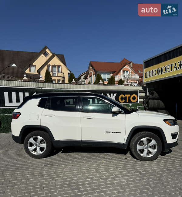 Внедорожник / Кроссовер Jeep Compass 2017 в Черновцах