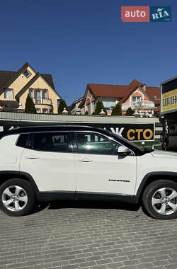 Внедорожник / Кроссовер Jeep Compass 2017 в 