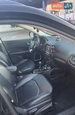 Внедорожник / Кроссовер Jeep Compass 2019 в 