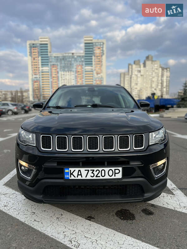 Внедорожник / Кроссовер Jeep Compass 2019 в Киеве