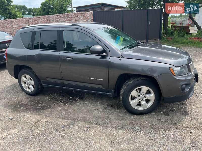 Позашляховик / Кросовер Jeep Compass 2014 в Києві