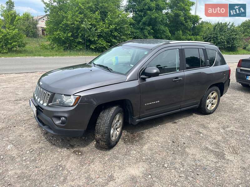 Внедорожник / Кроссовер Jeep Compass 2014 в Киеве