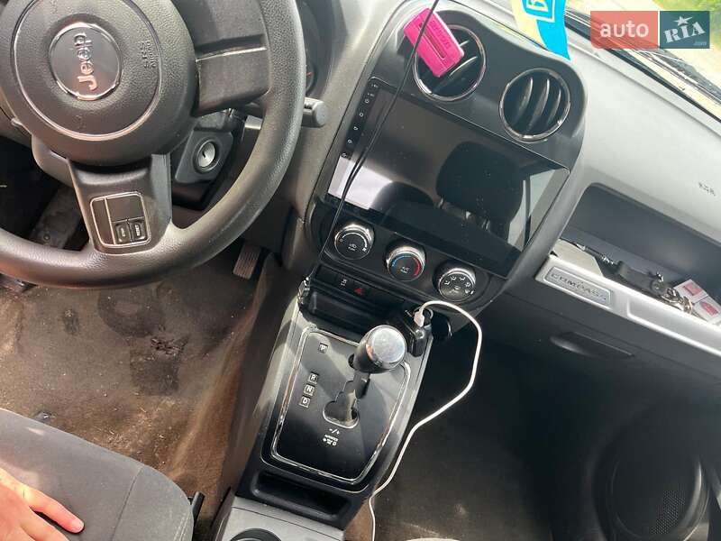 Позашляховик / Кросовер Jeep Compass 2014 в Києві
