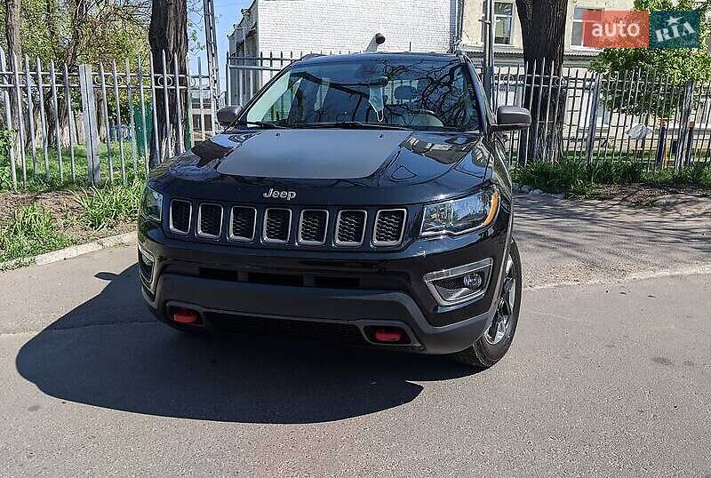 Позашляховик / Кросовер Jeep Compass 2017 в 