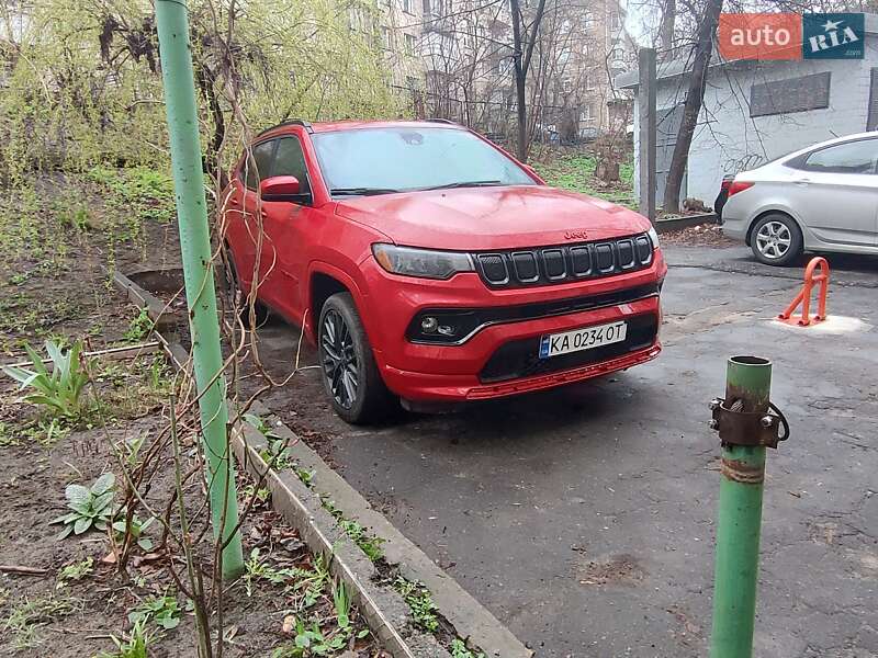 Внедорожник / Кроссовер Jeep Compass 2022 в Киеве