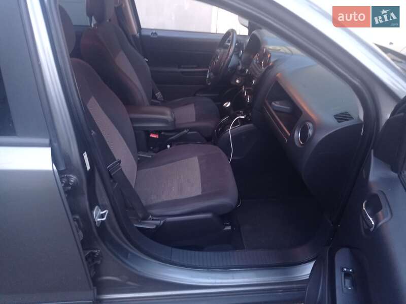 Внедорожник / Кроссовер Jeep Compass 2011 в Киеве