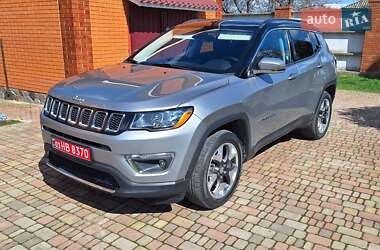 Внедорожник / Кроссовер Jeep Compass 2018 в 