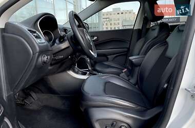 Внедорожник / Кроссовер Jeep Compass 2017 в 