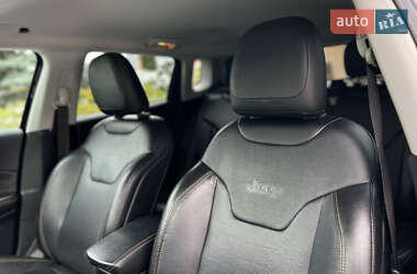 Позашляховик / Кросовер Jeep Compass 2020 в 