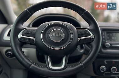Внедорожник / Кроссовер Jeep Compass 2018 в 