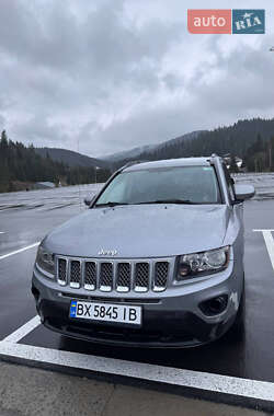 Внедорожник / Кроссовер Jeep Compass 2014 в 