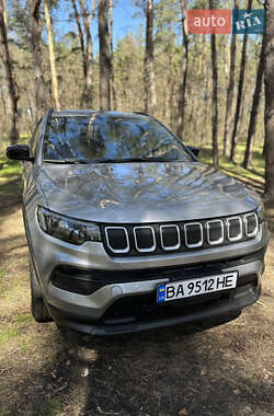 Внедорожник / Кроссовер Jeep Compass 2021 в 