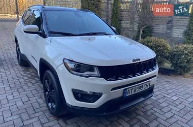 Внедорожник / Кроссовер Jeep Compass 2018 в 