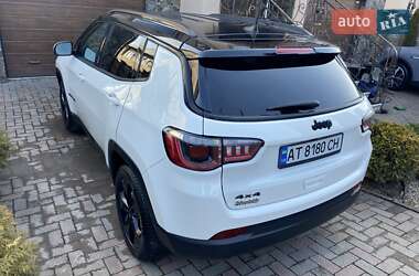 Внедорожник / Кроссовер Jeep Compass 2018 в 