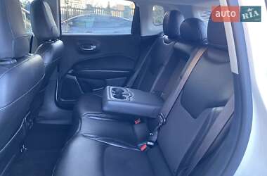 Внедорожник / Кроссовер Jeep Compass 2018 в 