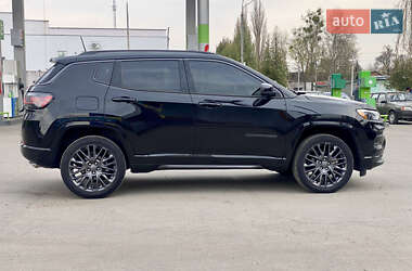 Внедорожник / Кроссовер Jeep Compass 2022 в 