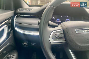 Внедорожник / Кроссовер Jeep Compass 2022 в 