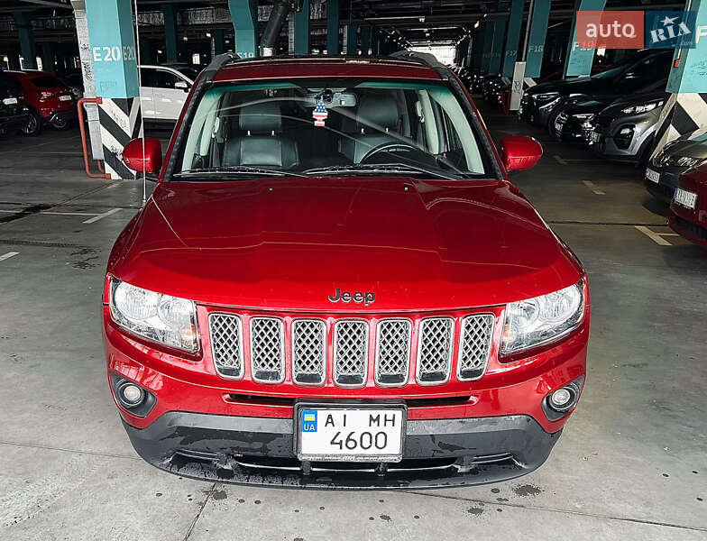 Внедорожник / Кроссовер Jeep Compass 2016 в Киеве