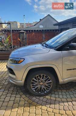 Внедорожник / Кроссовер Jeep Compass 2023 в 
