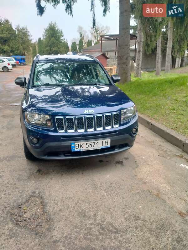 Внедорожник / Кроссовер Jeep Compass 2013 в Ровно