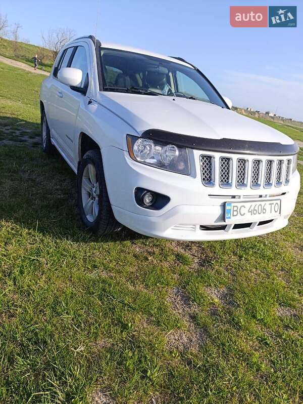 Внедорожник / Кроссовер Jeep Compass 2014 в Очакове фото 3 Внедорожник / Кроссовер Jeep Compass 2014 в Очакове