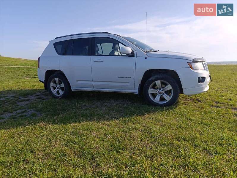Внедорожник / Кроссовер Jeep Compass 2014 в Очакове фото 6 Внедорожник / Кроссовер Jeep Compass 2014 в Очакове
