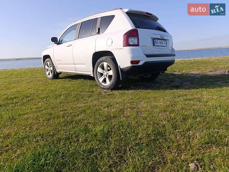 Внедорожник / Кроссовер Jeep Compass 2014 в Очакове фото 8 Внедорожник / Кроссовер Jeep Compass 2014 в Очакове