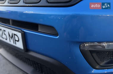 Внедорожник / Кроссовер Jeep Compass 2017 в 