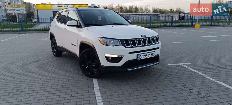 Внедорожник / Кроссовер Jeep Compass 2018 в 