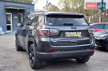 Внедорожник / Кроссовер Jeep Compass 2018 в 