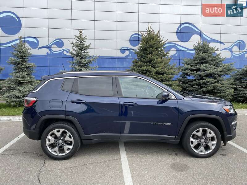 Внедорожник / Кроссовер Jeep Compass 2020 в 