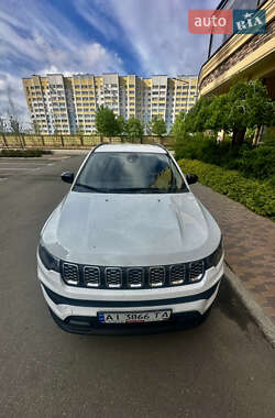 Позашляховик / Кросовер Jeep Compass 2021 в 