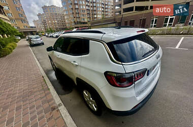 Позашляховик / Кросовер Jeep Compass 2021 в 