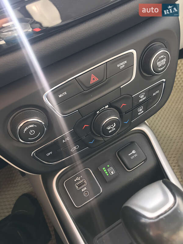 Позашляховик / Кросовер Jeep Compass 2019 в Новомосковську фото 25 Позашляховик / Кросовер Jeep Compass 2019 в Новомосковську