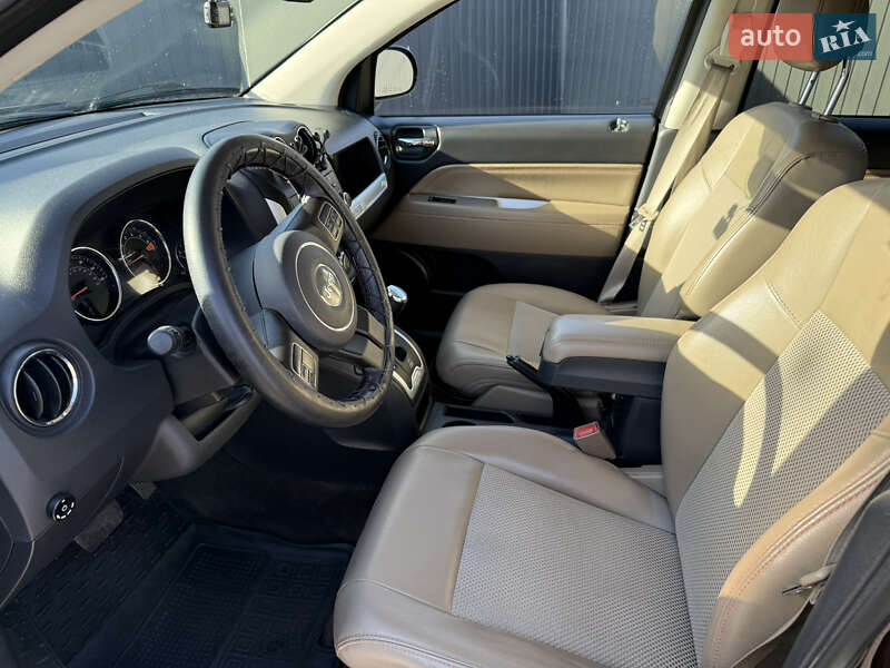 Внедорожник / Кроссовер Jeep Compass 2014 в Черкассах