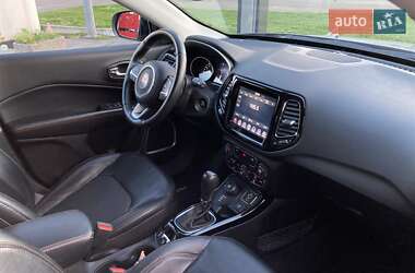 Позашляховик / Кросовер Jeep Compass 2018 в 