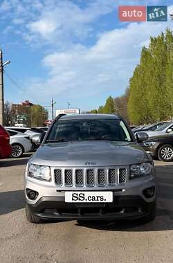 Внедорожник / Кроссовер Jeep Compass 2016 в 