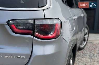 Позашляховик / Кросовер Jeep Compass 2018 в 