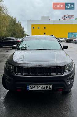 Внедорожник / Кроссовер Jeep Compass 2018 в 
