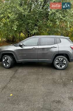 Внедорожник / Кроссовер Jeep Compass 2018 в 