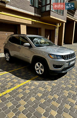 Внедорожник / Кроссовер Jeep Compass 2019 в 