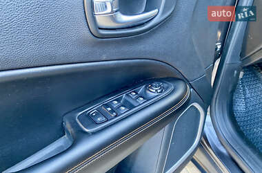 Внедорожник / Кроссовер Jeep Compass 2019 в 