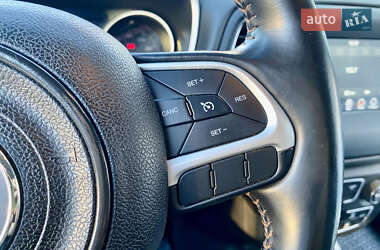 Внедорожник / Кроссовер Jeep Compass 2019 в 