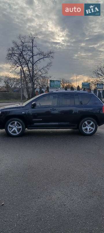 Внедорожник / Кроссовер Jeep Compass 2011 в 