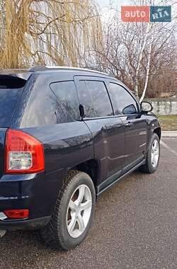 Внедорожник / Кроссовер Jeep Compass 2011 в 