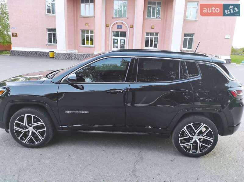 Внедорожник / Кроссовер Jeep Compass 2024 в Киеве