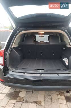 Внедорожник / Кроссовер Jeep Compass 2015 в 