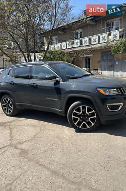 Внедорожник / Кроссовер Jeep Compass 2017 в 