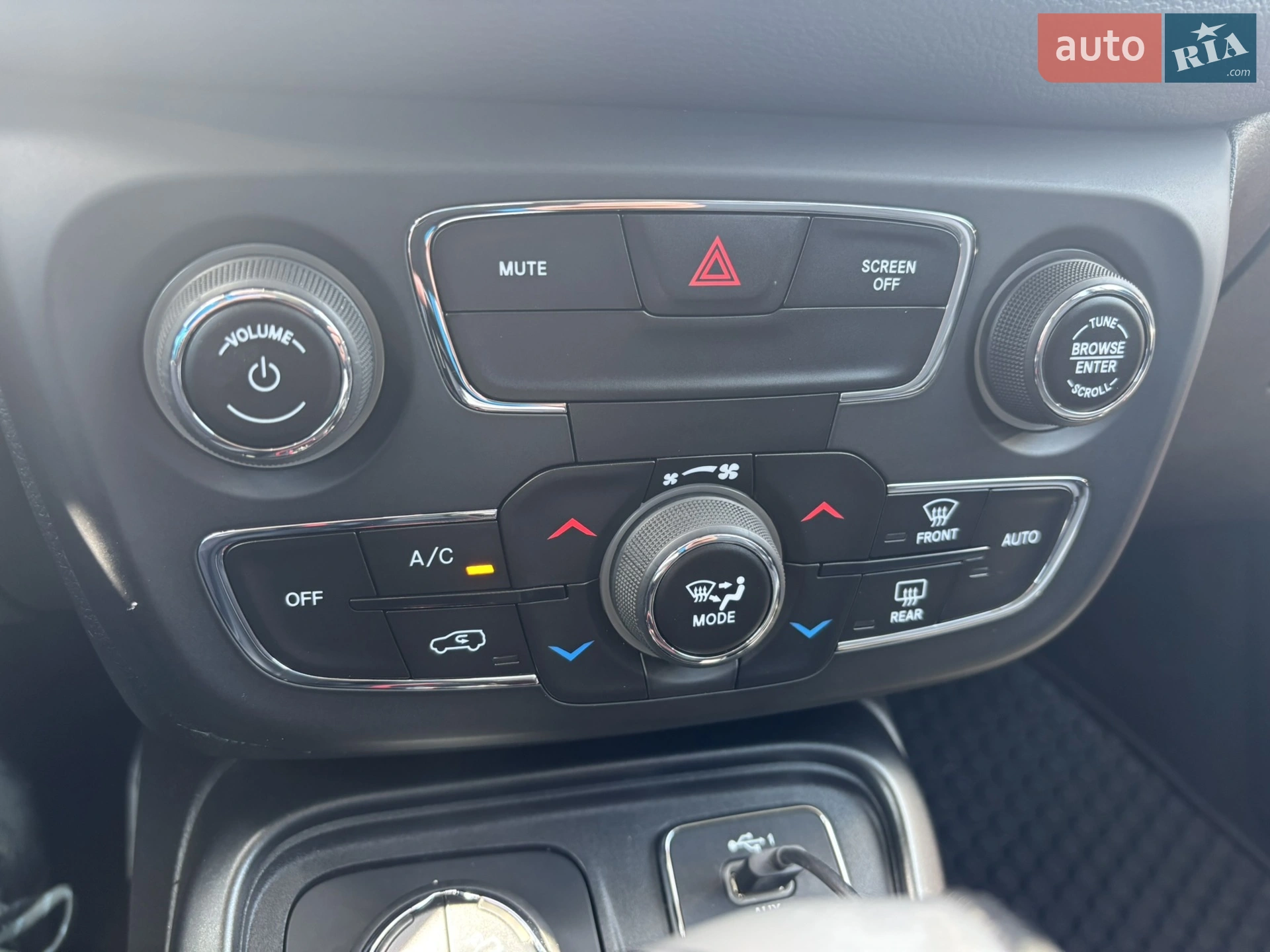 2019 Jeep Compass - мініатюра 21