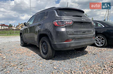 Внедорожник / Кроссовер Jeep Compass 2021 в 